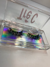 Load image into Gallery viewer, Brittney Lash – 15 mm Short Mink Lashes