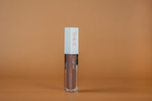 Load image into Gallery viewer, CoCo Kiss Extreme Shine Lip Gloss
