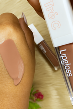 Load image into Gallery viewer, CoCo Kiss Extreme Shine Lip Gloss
