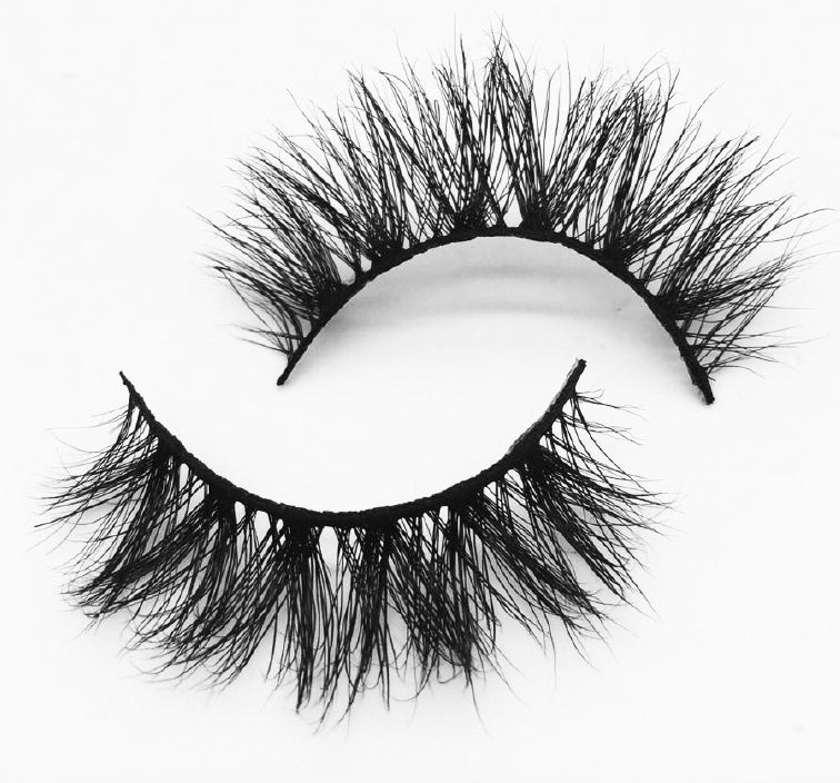Brittney Lash – 15 mm Short Mink Lashes