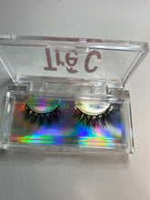 Load image into Gallery viewer, Brittney Lash – 15 mm Short Mink Lashes
