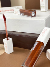 Load image into Gallery viewer, Dark Berry Gloss &amp; Spice Liner
