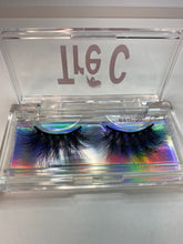 Load image into Gallery viewer, Halo Lash – 20 mm Long Mink Lashes
